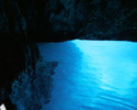 Bisevo - Błękitna Grota odwiedzana na rejsach w Chorwacji niedaleko wyspy Vis